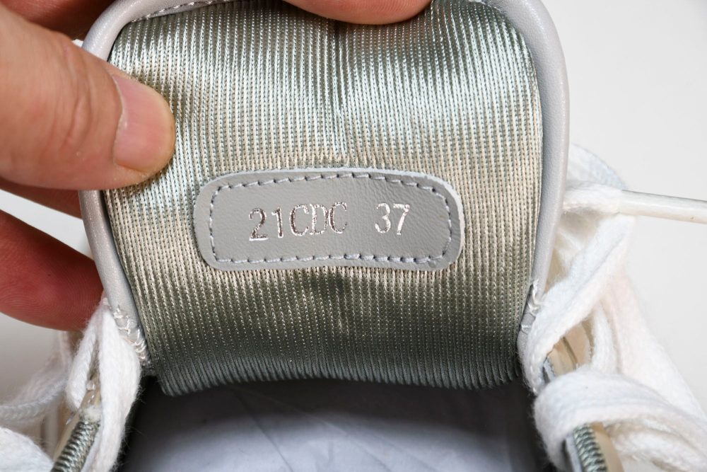 D1or B27 Low Galaxy Leather 'Beige' - Image 9