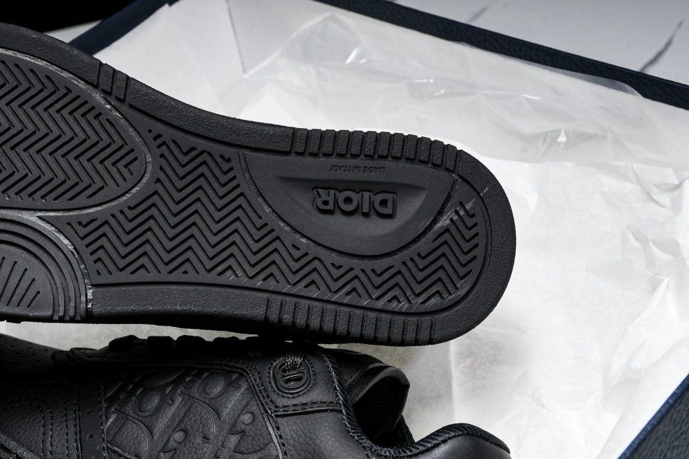 D1or B27 Low Gravity Leather 'Triple Black' - Image 20