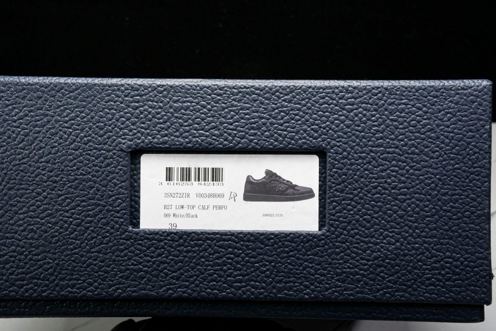 D1or B27 Low Gravity Leather 'Triple Black' - Image 21
