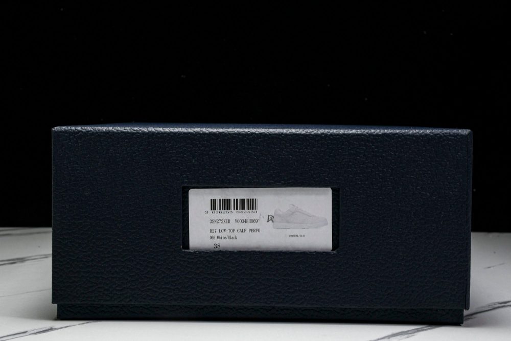 D1or B27 Low Gravity Leather 'Triple White' - Image 22
