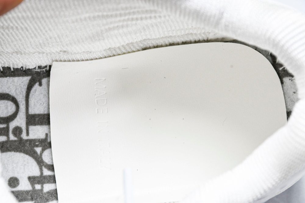 D1or B27 Low Gravity Leather 'Triple White' - Image 32