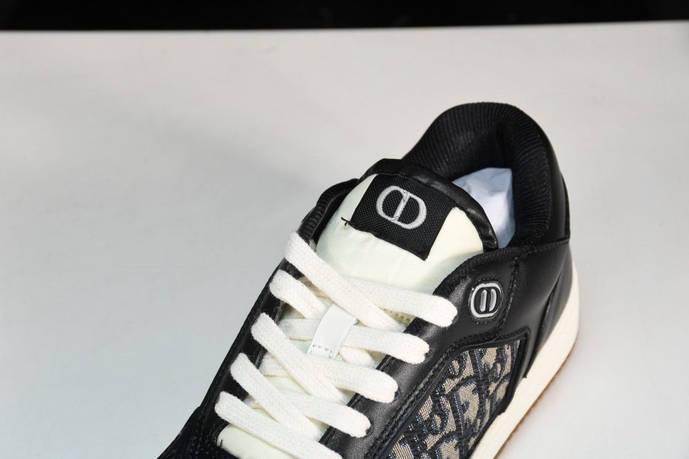 D1or B27 Low Oblique 'Black' - Image 30