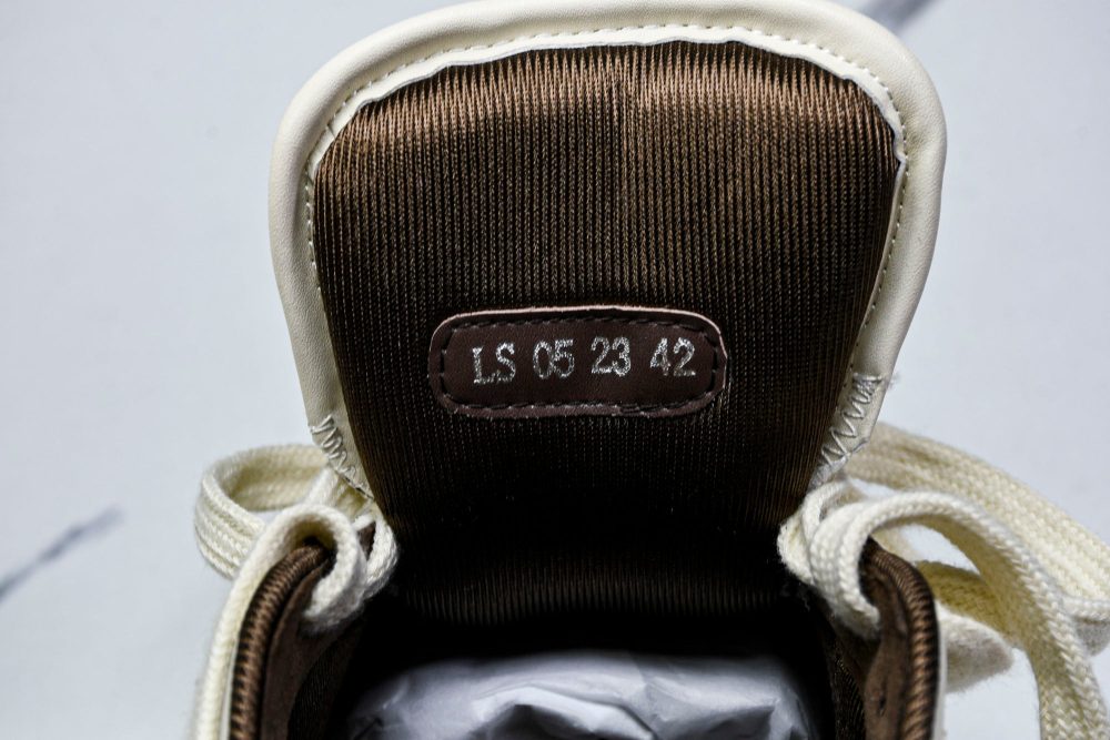 D1or B27 Low by Birkenstock 'Cream' - Image 11