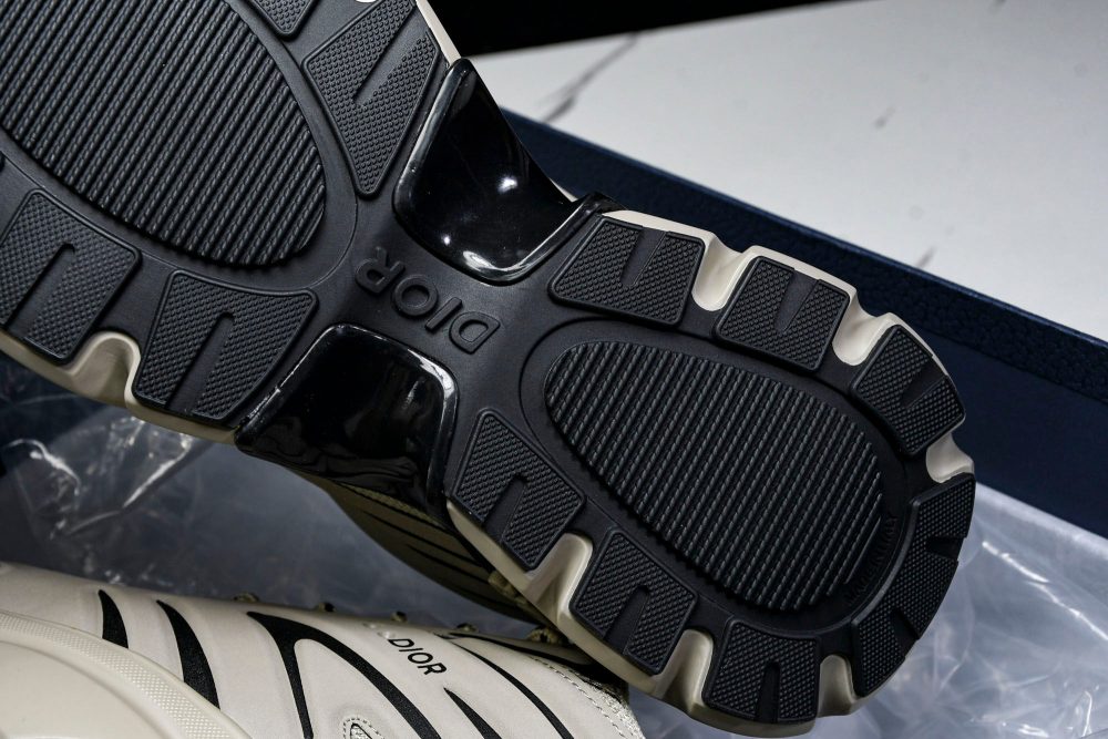 D1or B44 Blade Sneaker 'Beige' - Image 29