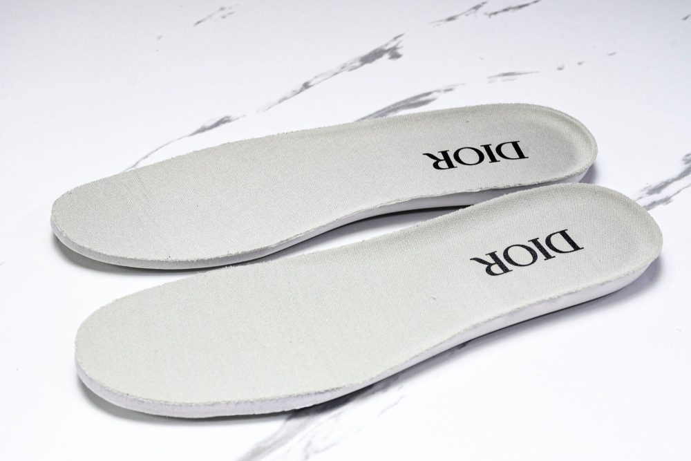 D1or B44 Blade Sneaker 'Beige' - Image 14