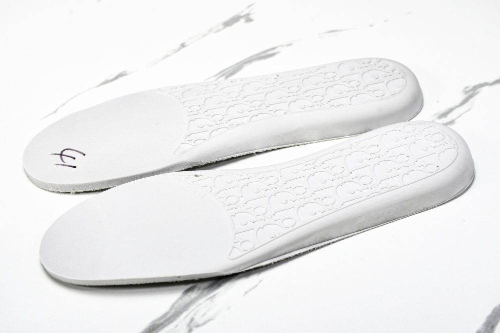 D1or B44 Blade Sneaker 'Beige' - Image 15