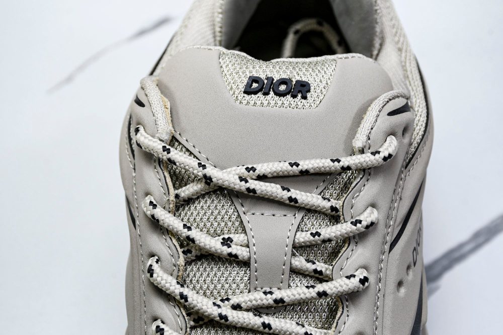 D1or B44 Blade Sneaker 'Beige' - Image 8