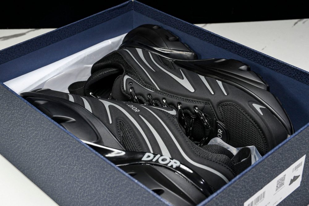 D1or B44 Blade Sneaker 'Black' - Image 24