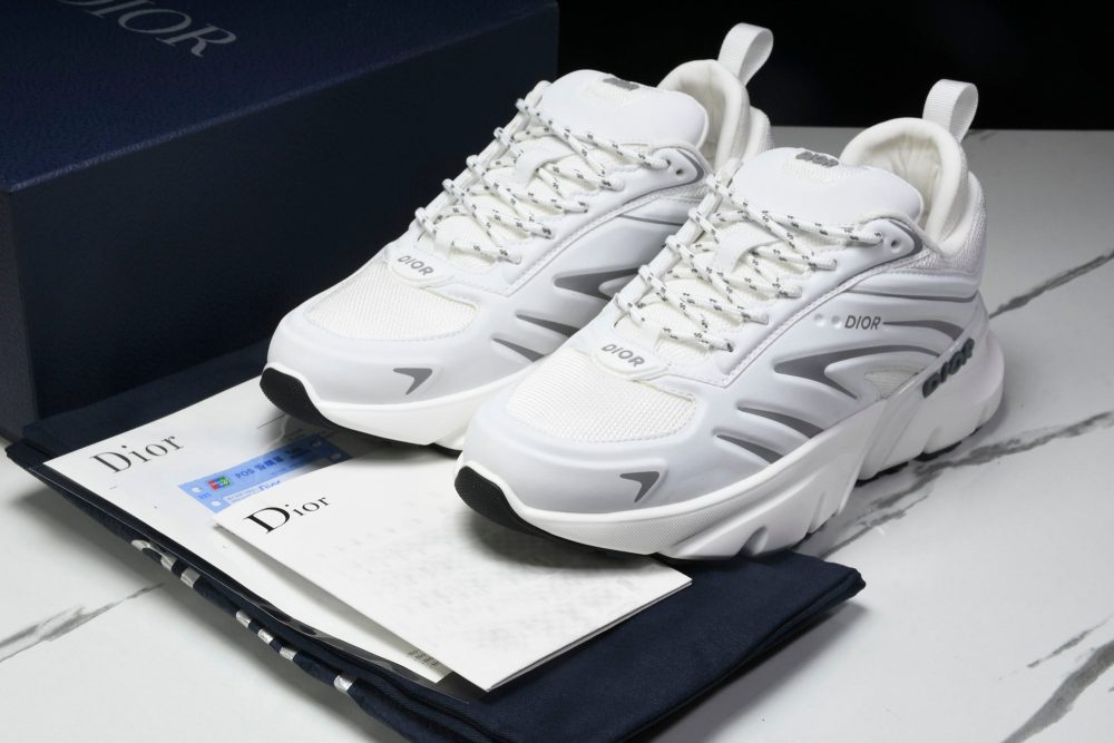 D1or B44 Blade Sneaker 'White' - Image 24