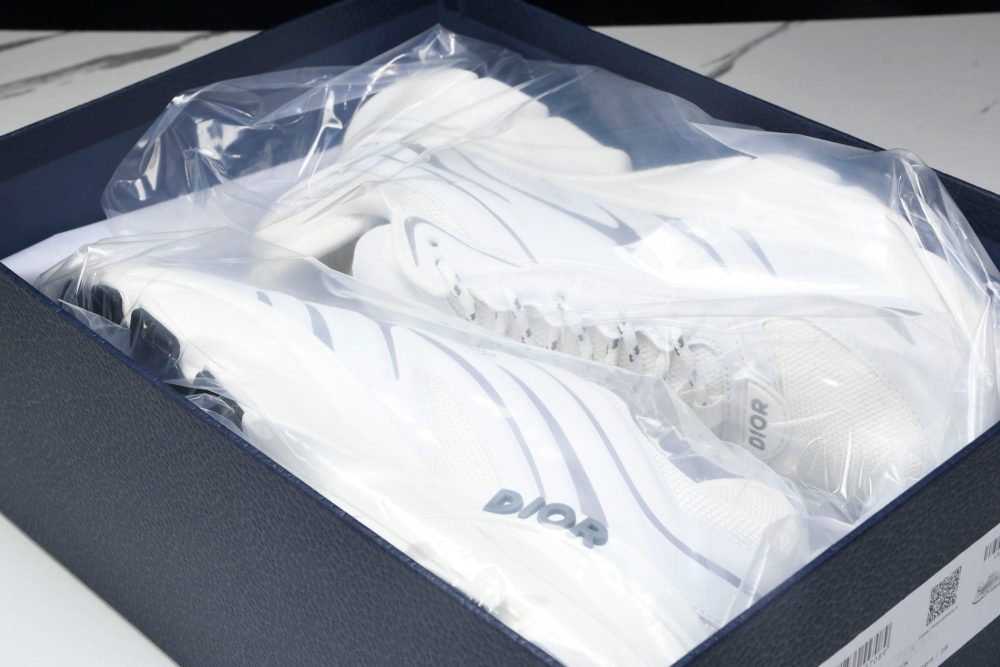 D1or B44 Blade Sneaker 'White' - Image 31