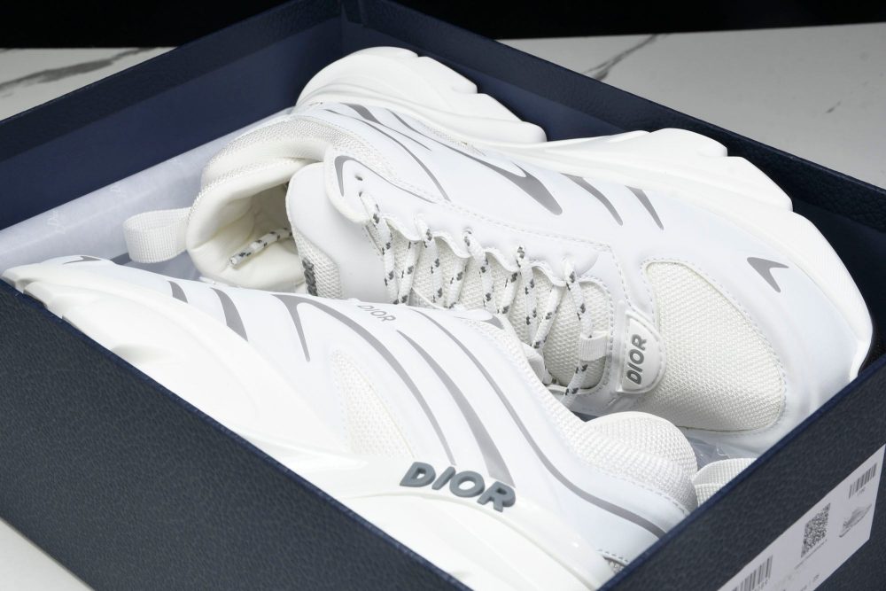 D1or B44 Blade Sneaker 'White' - Image 32