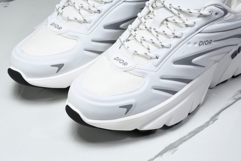 D1or B44 Blade Sneaker 'White' - Image 16