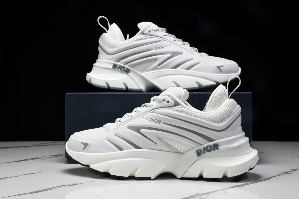 D1or B44 Blade Sneaker 'White' - Image 34