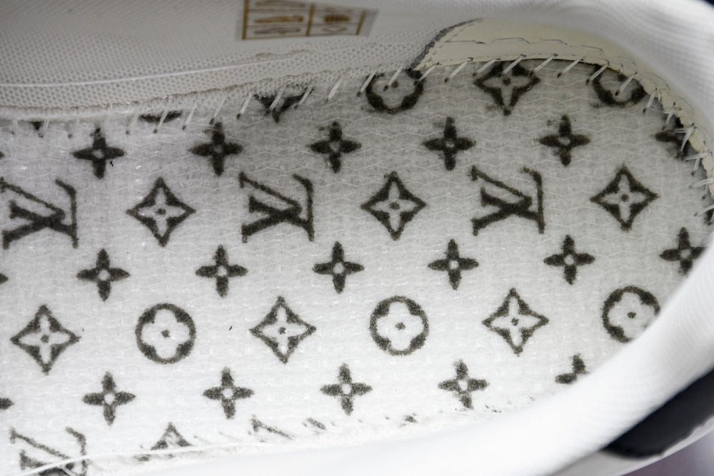 Louis Vuittоп Trainer Low 'Black White Pink Sole' - Image 13