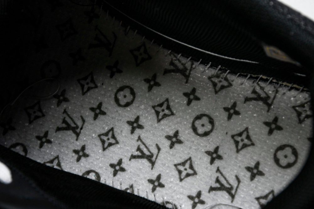 Louis Vuittоп Trainer Low 'Damier Black Signature' - Image 20