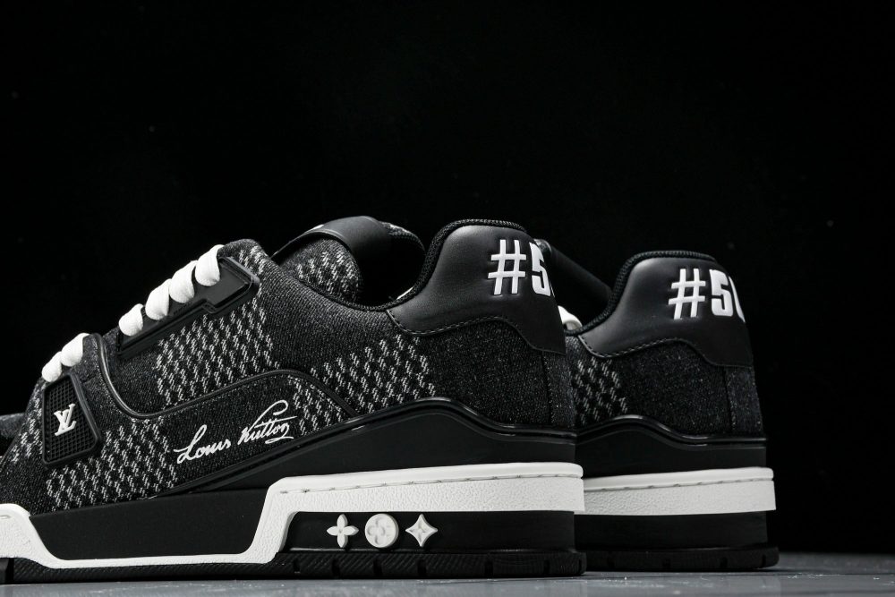 Louis Vuittоп Trainer Low 'Damier Black Signature' - Image 10
