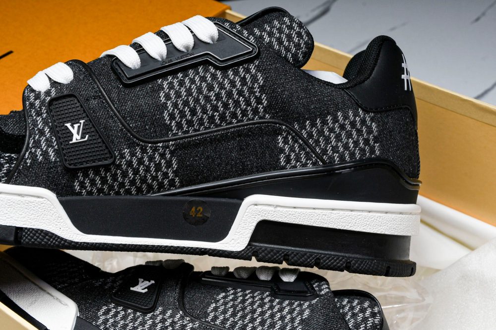 Louis Vuittоп Trainer Low 'Damier Black Signature' - Image 28