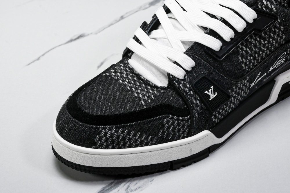 Louis Vuittоп Trainer Low 'Damier Black Signature' - Image 30