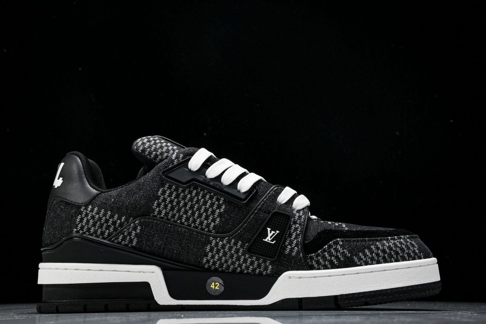 Louis Vuittоп Trainer Low 'Damier Black Signature' - Image 3