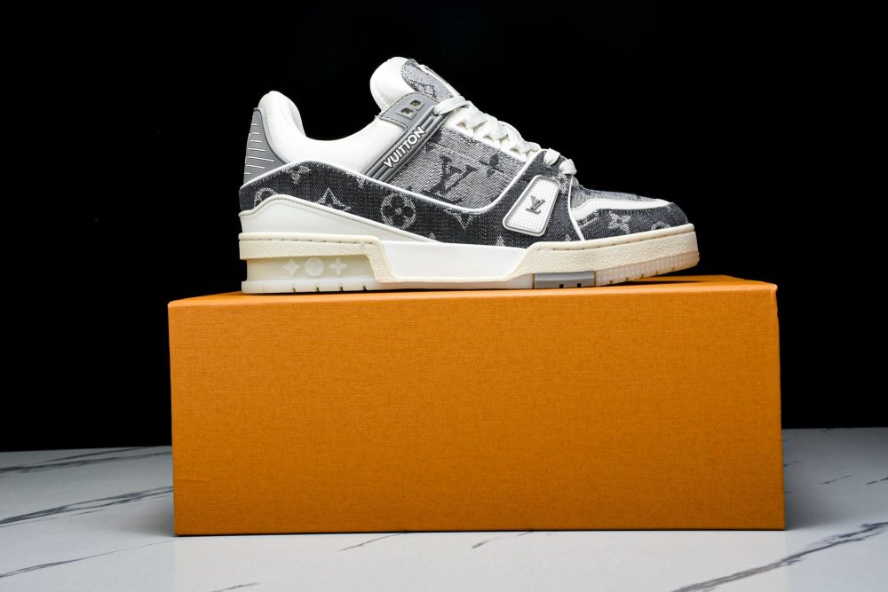 Louis Vuittоп Trainer Low 'Double Denim Monogram Grey' - Image 33