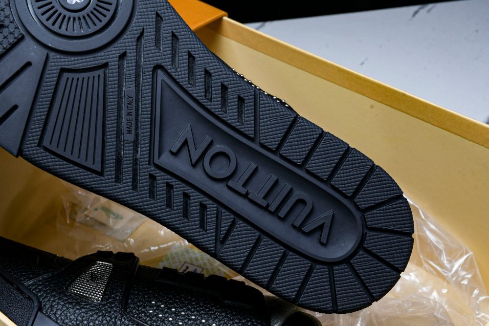 Louis Vuittоп Trainer Low 'Black Studded' - Image 30