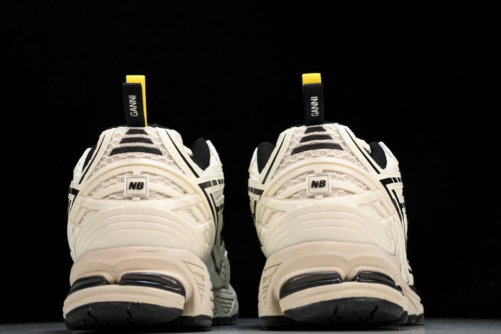 NB 1906R x GANNI 'Eglet' - Image 4