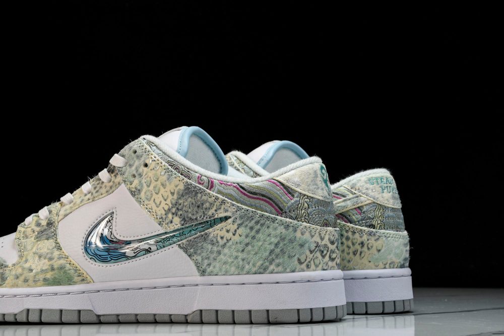 SB Dnk Low x Steam Puppet 'Year of The Dragon' (Unreleased) - Image 8