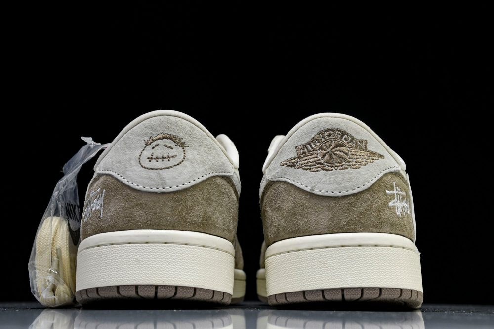 Travis Scott AJ1 Low x Stussy 'Beige' (Custom) - Image 6