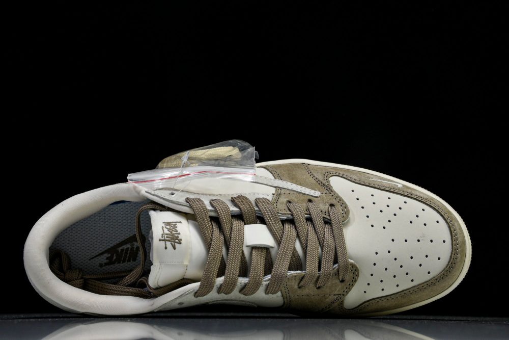 Travis Scott AJ1 Low x Stussy 'Beige' (Custom) - Image 4