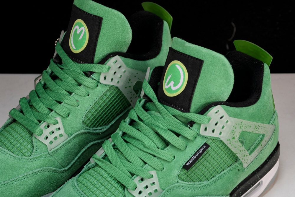 AJ4 Retro Wahlburgers - Image 24