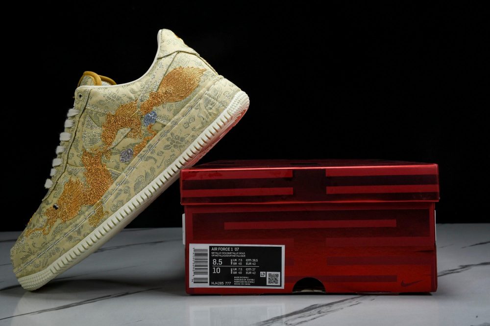 AF1 Low Year of the Dragon 'Gold' (2024) - Image 24
