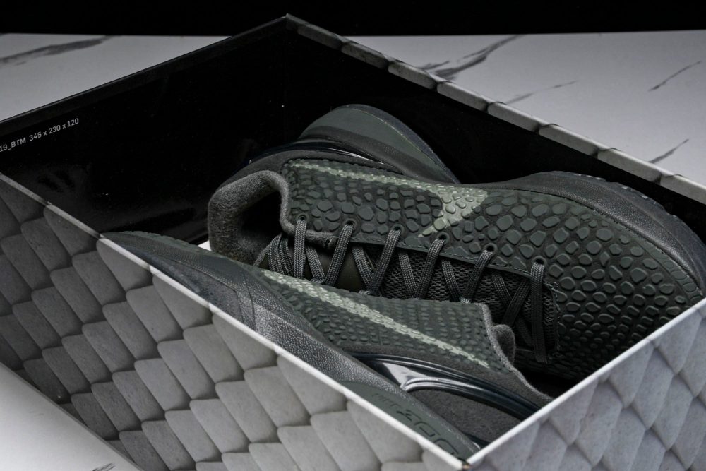 Kobe 6 'Fade to Black' - Image 22