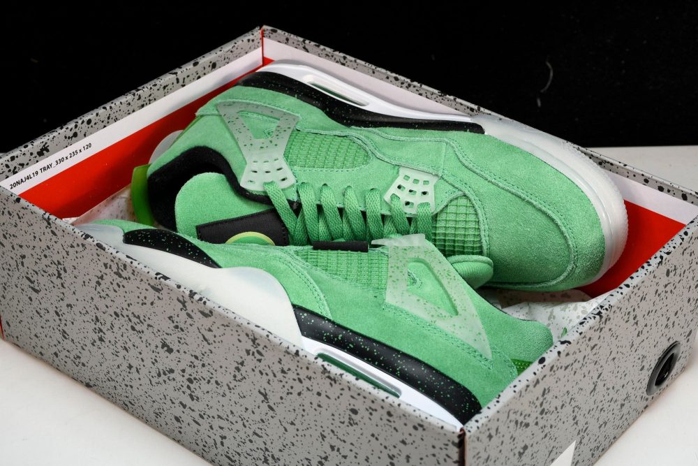 AJ4 Retro Wahlburgers - Image 26