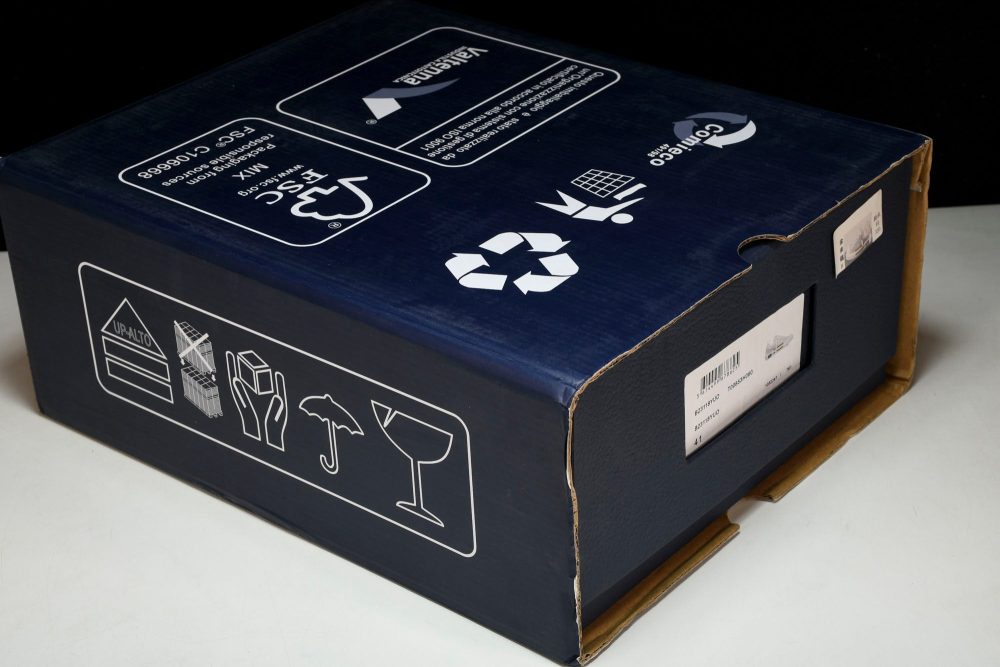 D1or B23 Skater Low 'Oblique' - Image 31