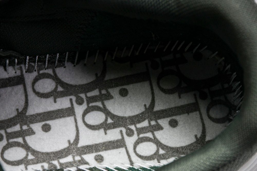 D1or B30 'Olive White' - Image 19