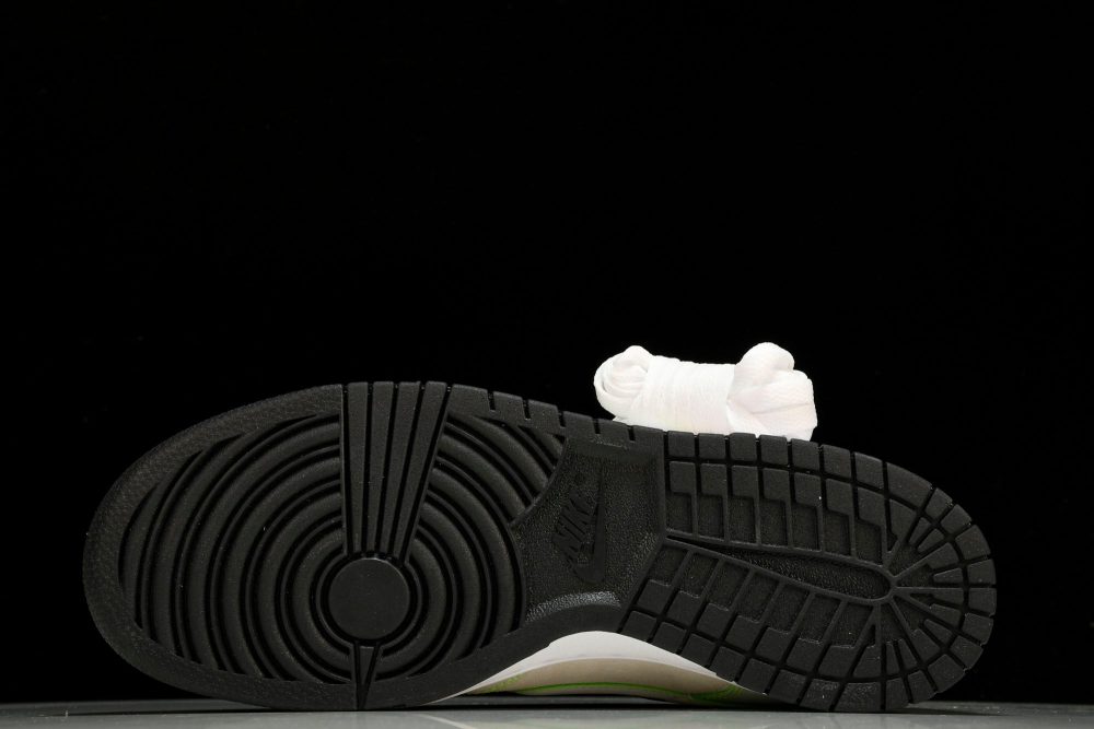 Dnk Low Oregon Ducks PE - Image 5
