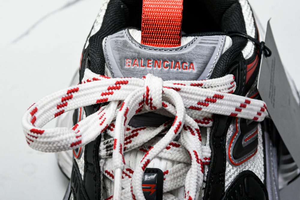 10XL Sneaker 'White Black Red' - Image 11