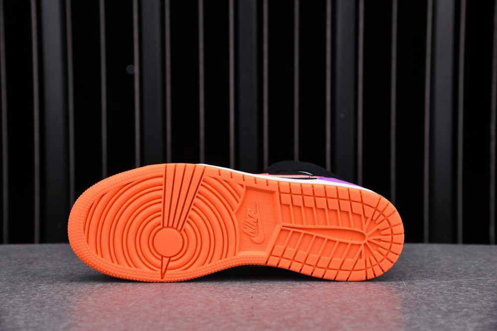 AJ1 Mid GS ‘Candy’ - Image 4