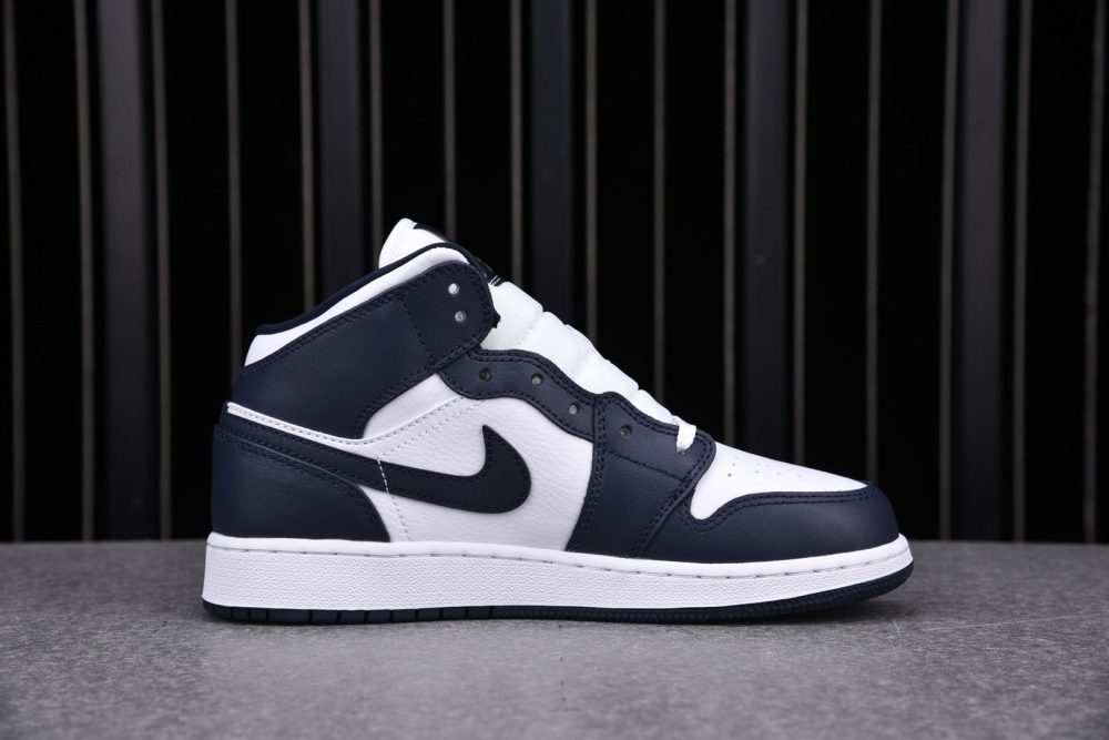 AJ1 Mid GS ‘Obsidian’ - Image 2
