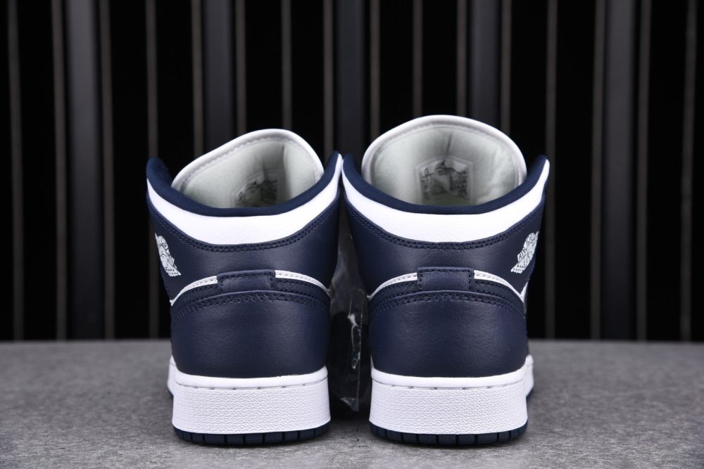 AJ1 Mid GS ‘Obsidian’ - Image 6