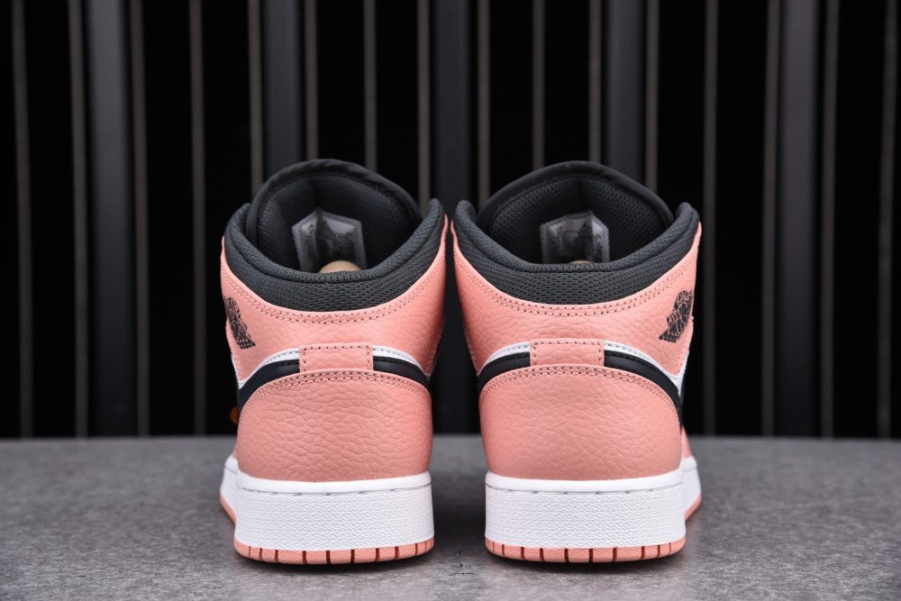 AJ1 Mid GS ‘Pink Quartz’ - Image 6