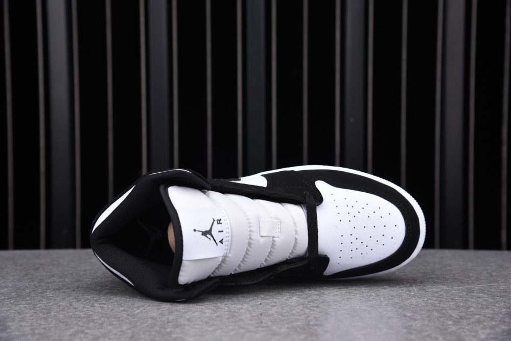 AJ1 Mid SE GS ‘Glow in the Dark Panda’ - Image 3