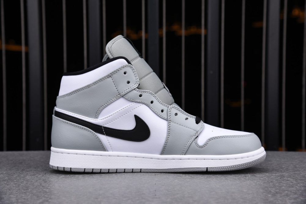 AJ1 Mid ‘Smoke Grey’ - Image 2