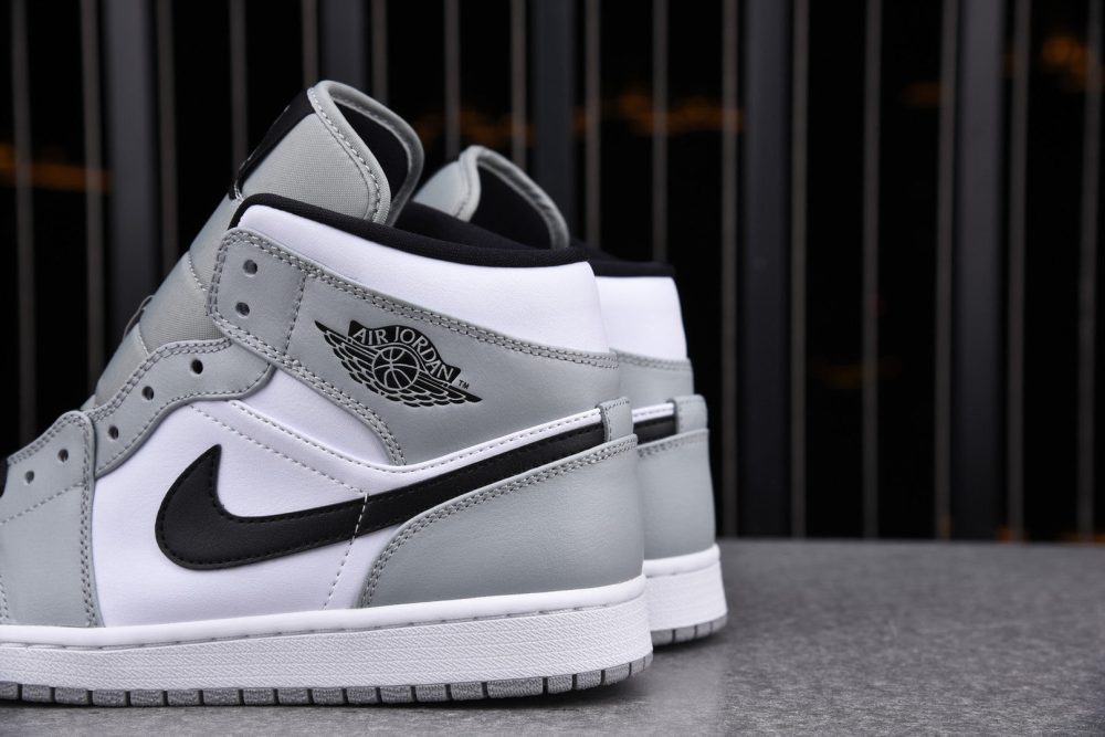 AJ1 Mid ‘Smoke Grey’ - Image 5