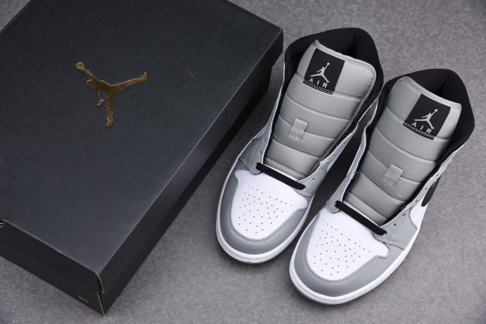AJ1 Mid ‘Smoke Grey’ - Image 8