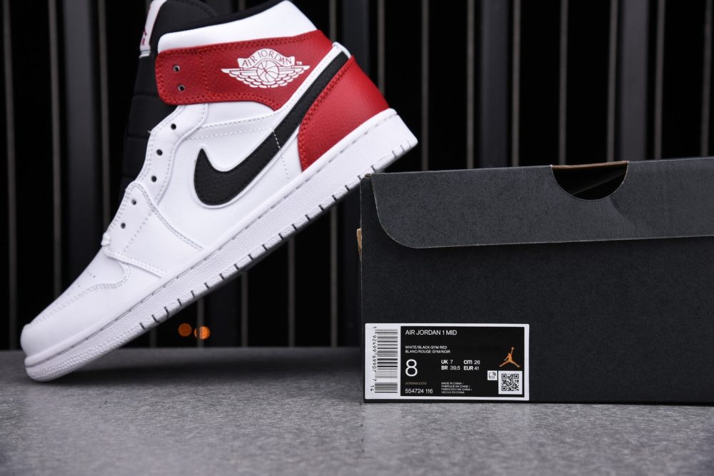 AJ1 Mid ‘White Chicago’ - Image 12