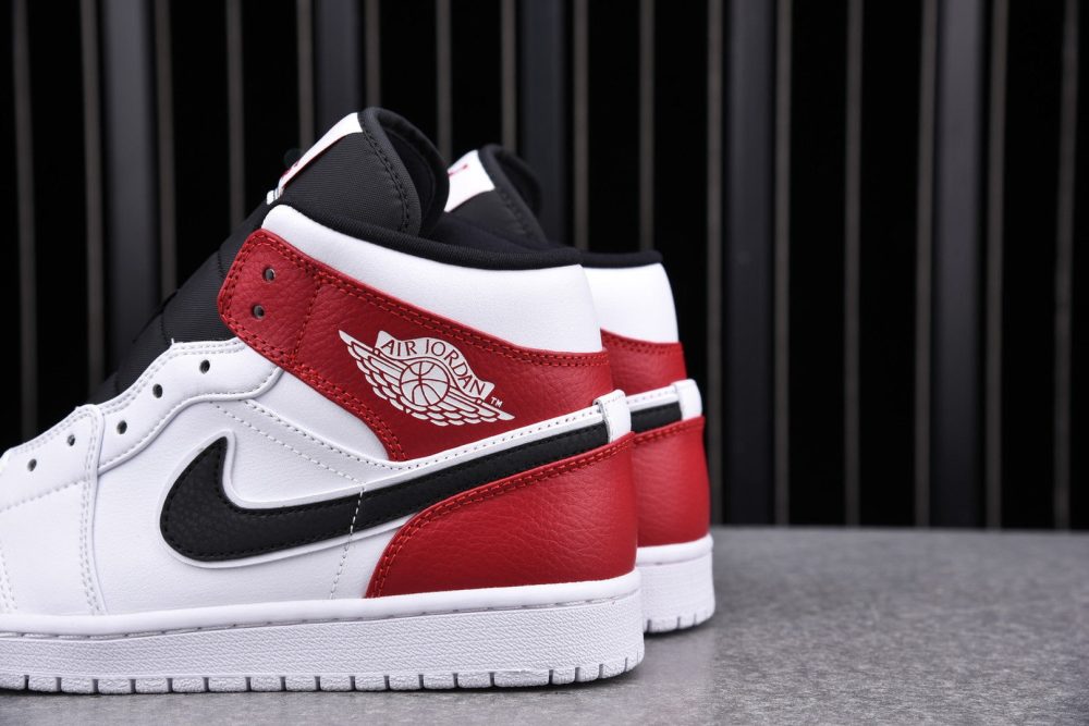 AJ1 Mid ‘White Chicago’ - Image 5