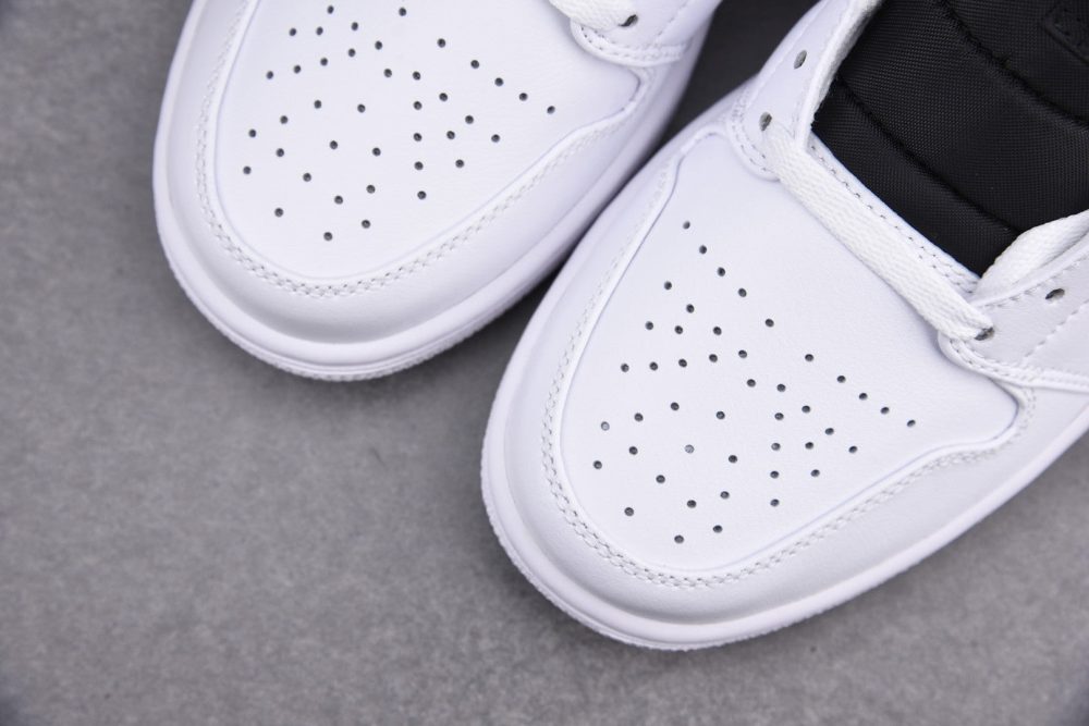 AJ1 Mid ‘White Chicago’ - Image 7