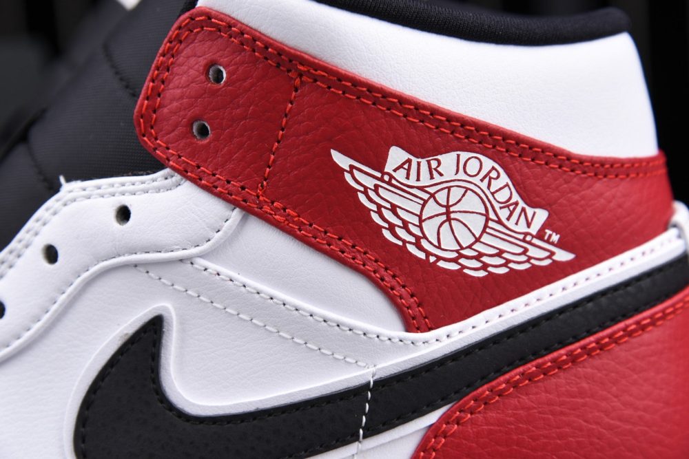 AJ1 Mid ‘White Chicago’ - Image 9