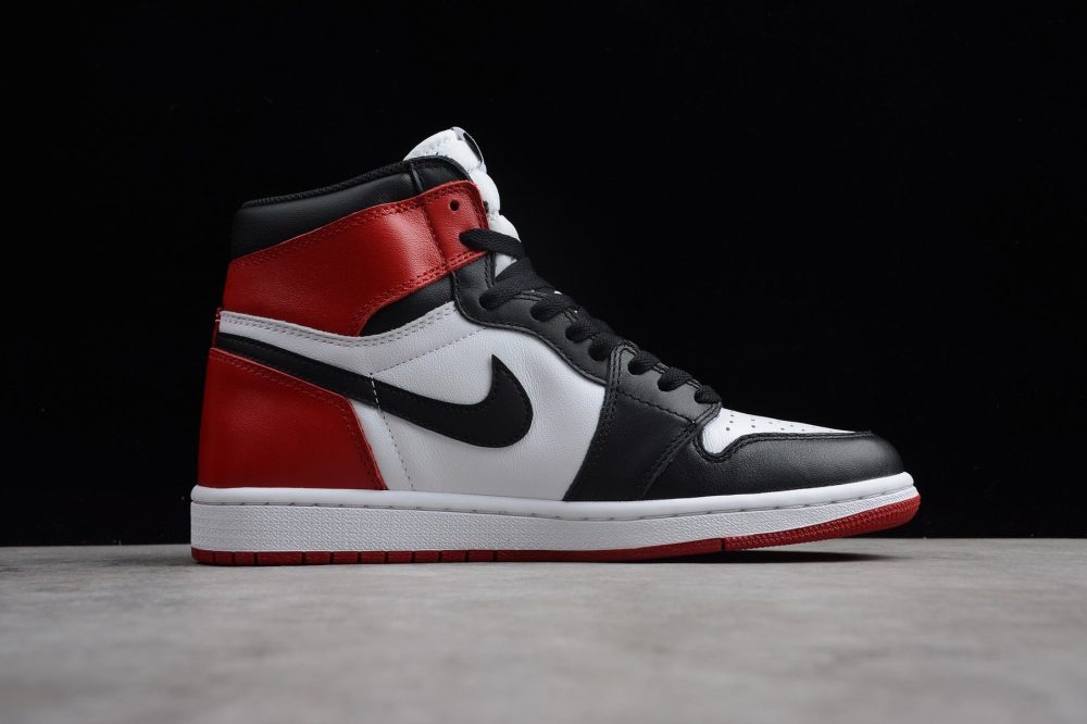 AJ1 Retro High Black Toe (2016) - Image 3